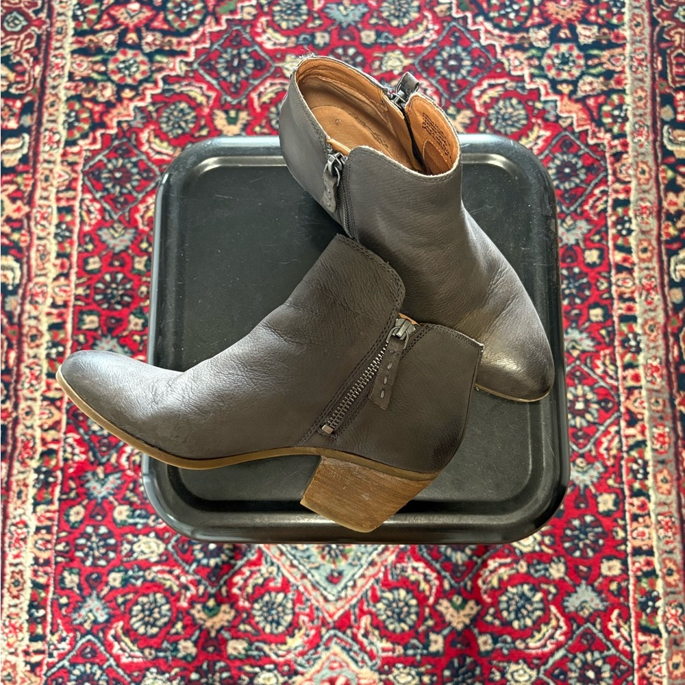 Frye Judith Double Zipper Ankle Boot